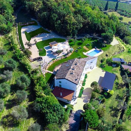 Agriturismo Maison 1933 Caprino Veronese Bagian luar foto