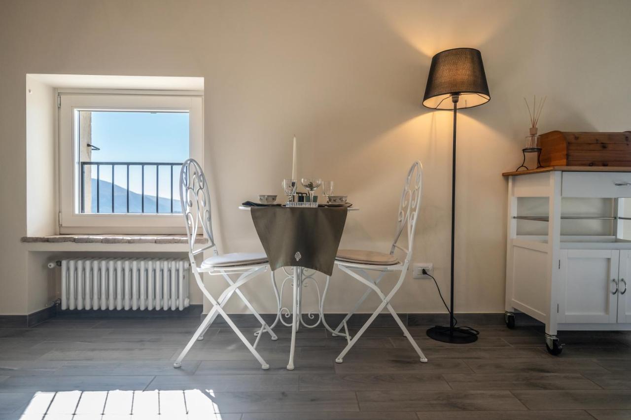 Agriturismo Maison 1933 Caprino Veronese Bagian luar foto