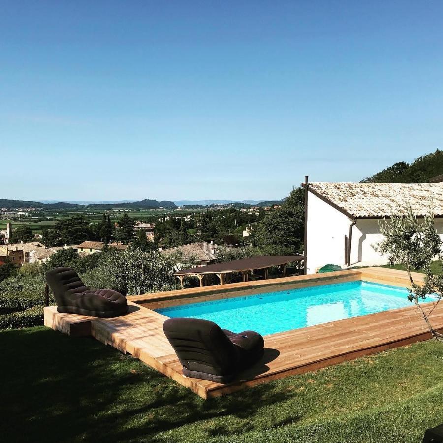 Agriturismo Maison 1933 Caprino Veronese Bagian luar foto