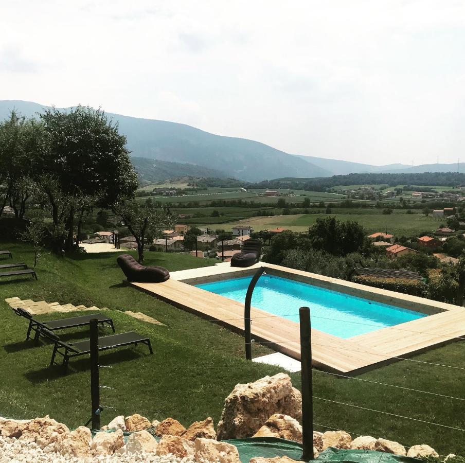 Agriturismo Maison 1933 Caprino Veronese Bagian luar foto